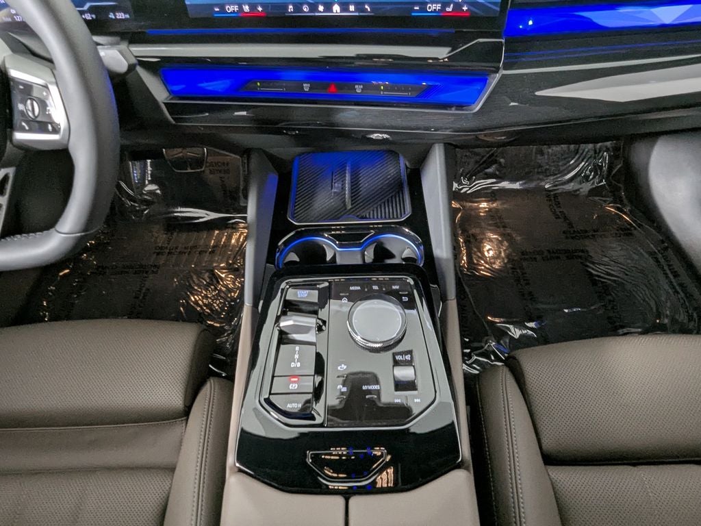 2025 BMW i5 xDrive40 xDrive40