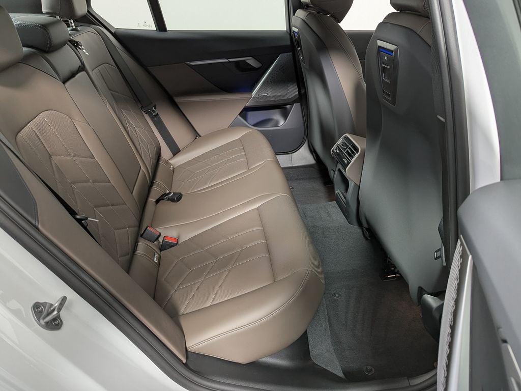 2025 BMW i5 xDrive40 xDrive40