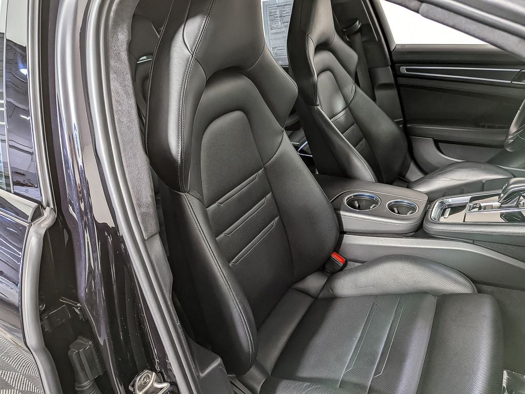 2021 Porsche Panamera GTS