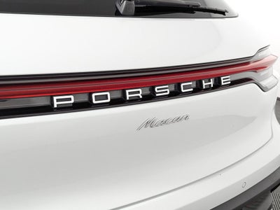 2024 Porsche Macan Base