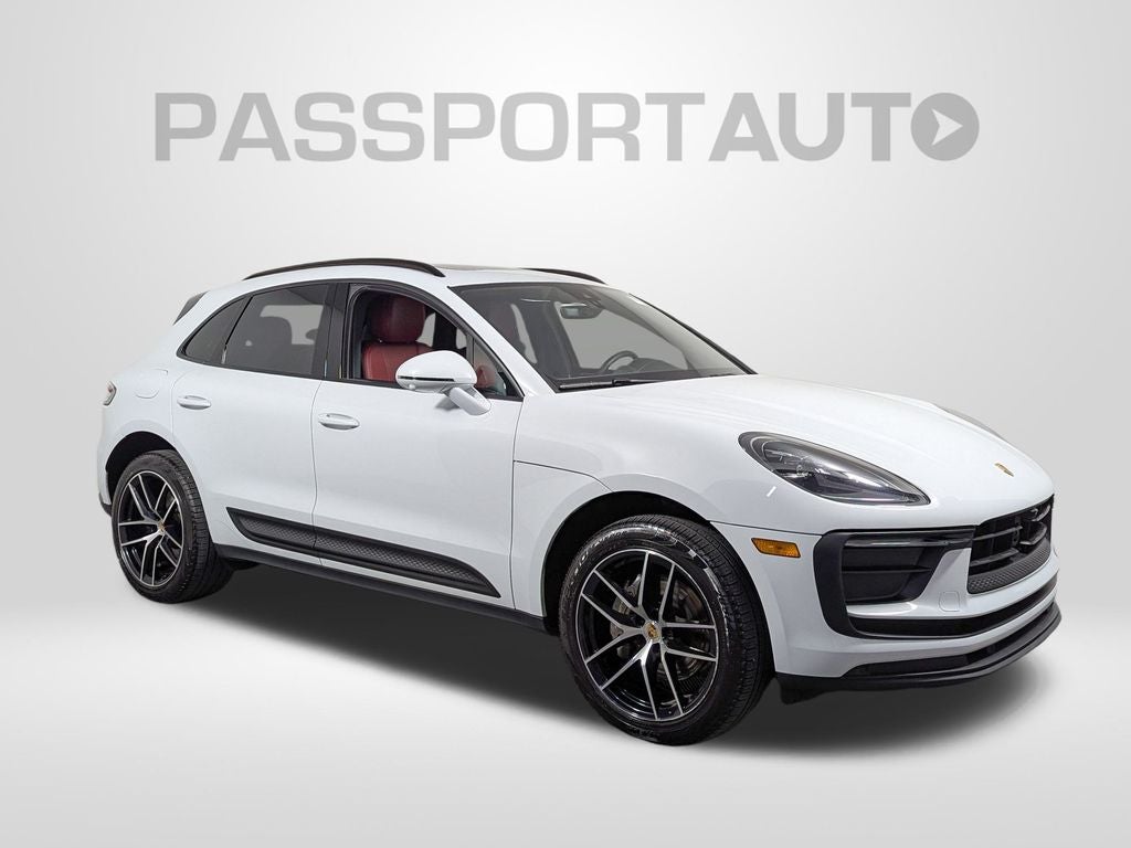 2024 Porsche Macan Base