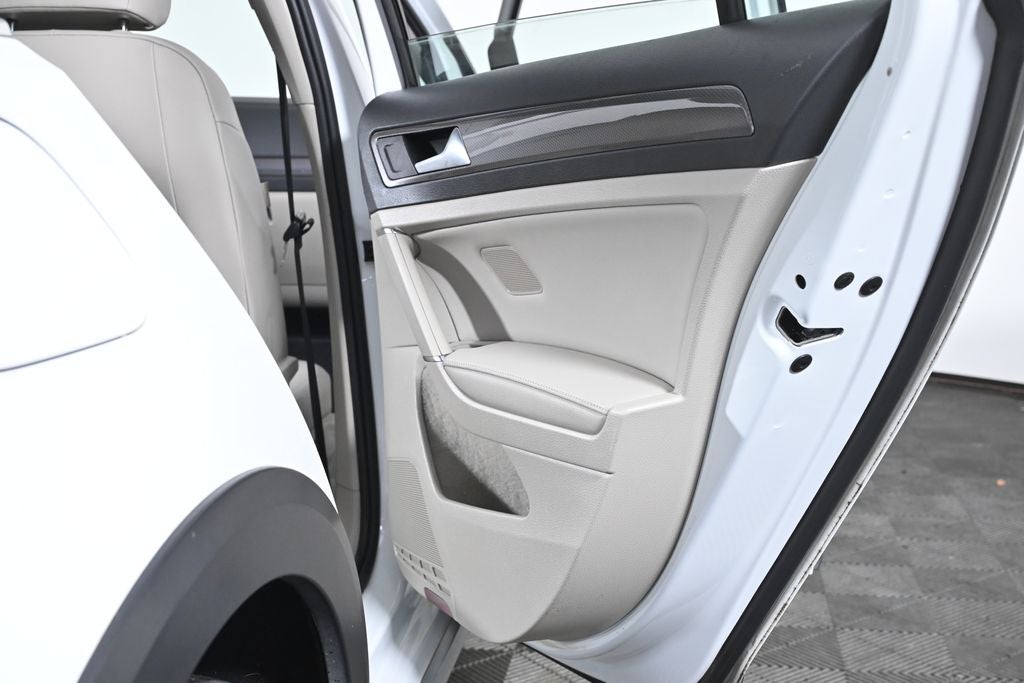 2019 Volkswagen Golf Alltrack Base