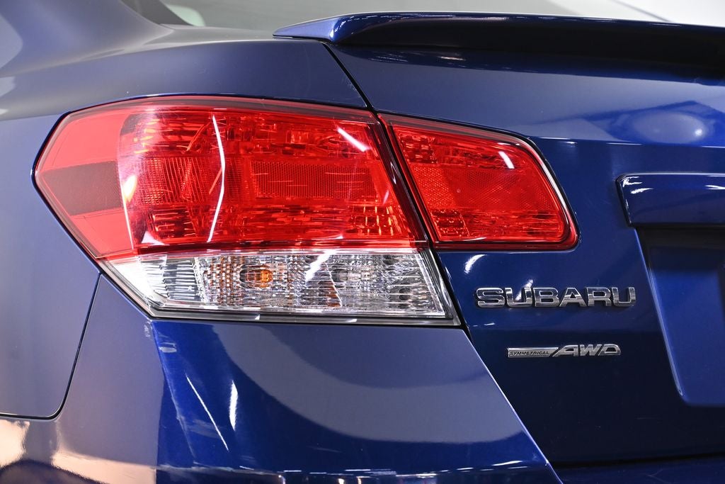 2011 Subaru Legacy 2.5i Ltd Pwr Moon