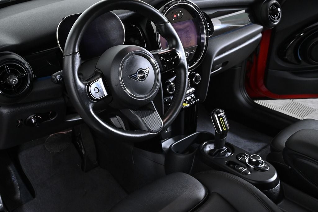 2023 MINI Cooper Cooper SE Signature