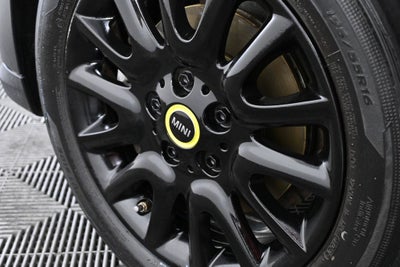 2023 MINI Cooper Cooper SE Signature