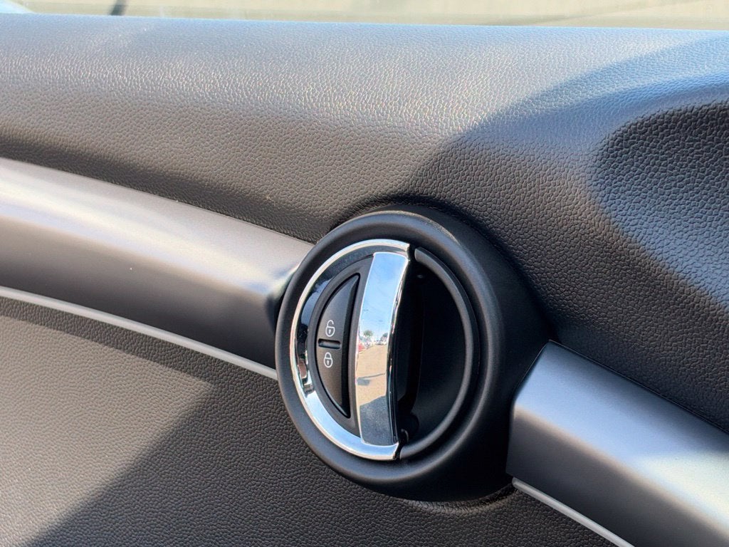 2024 MINI Cooper SE Electric Base