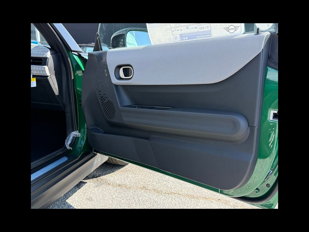 2026 MINI 2 DOOR SIGNATURE PLUS