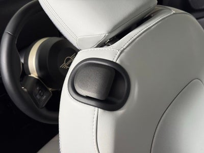 2025 MINI Cooper Signature Plus