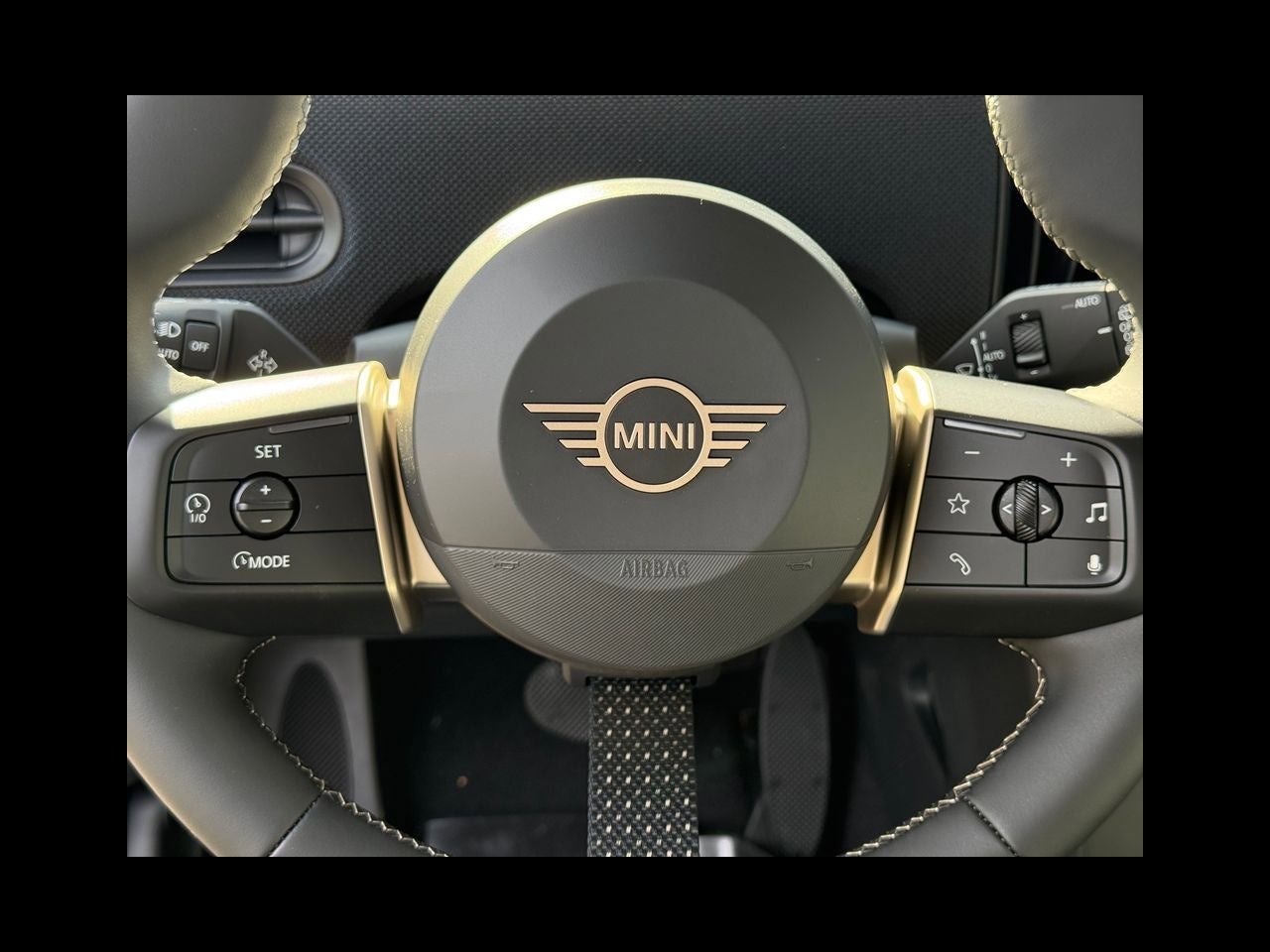 2026 MINI 2 DOOR ICONIC