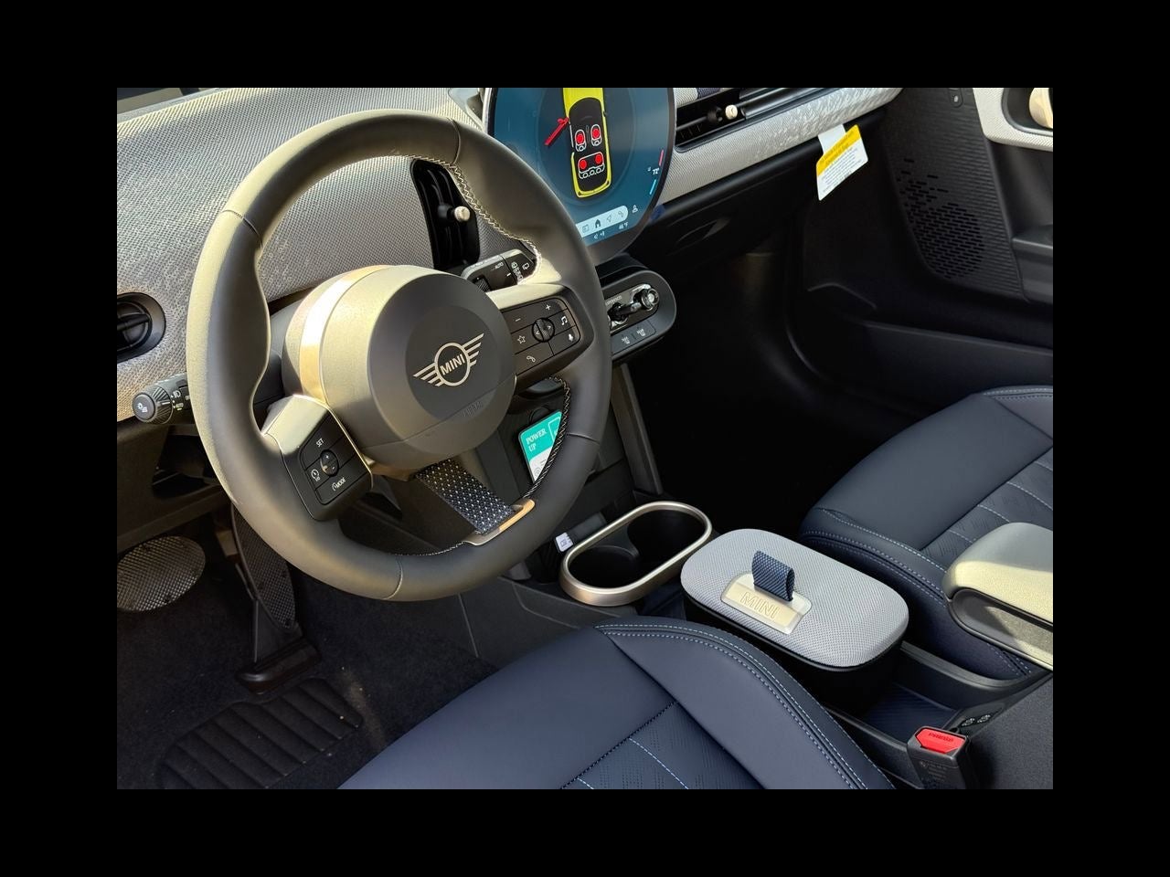 2026 MINI 2 DOOR SIGNATURE PLUS