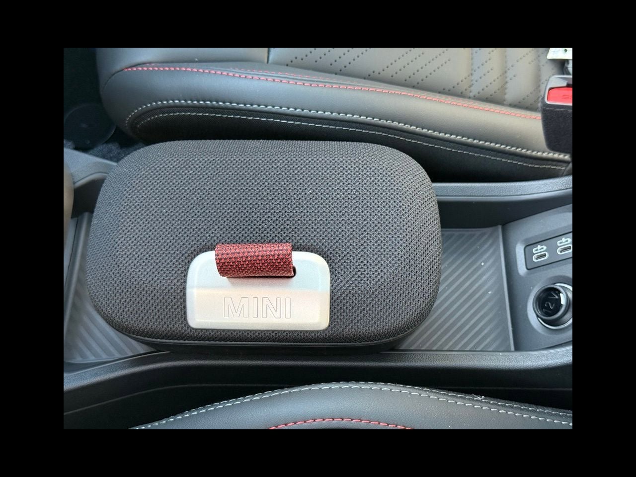 2026 MINI 2 DOOR ICONIC