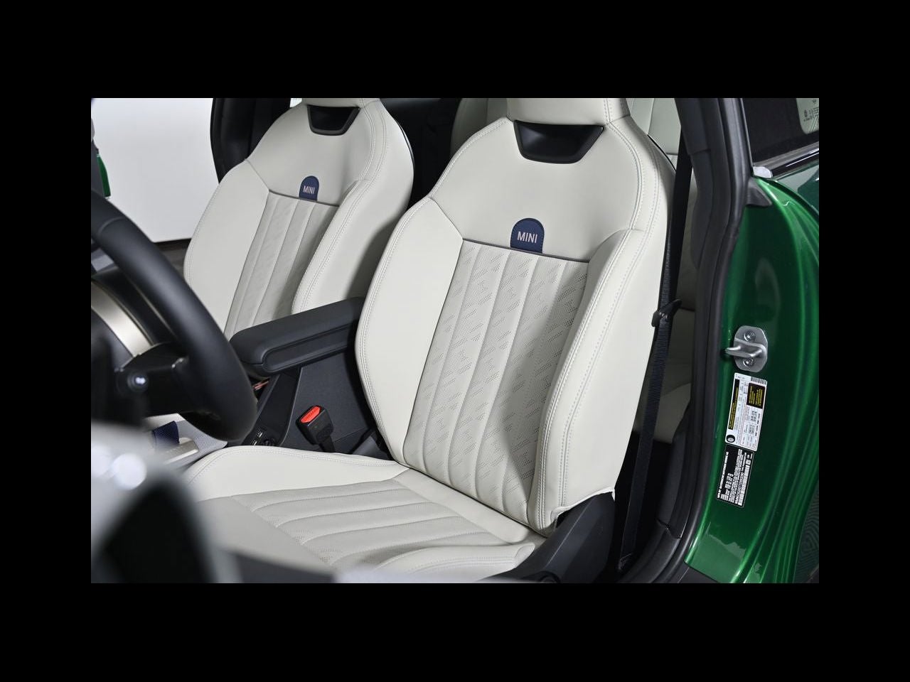 2026 MINI 2 DOOR SIGNATURE PLUS