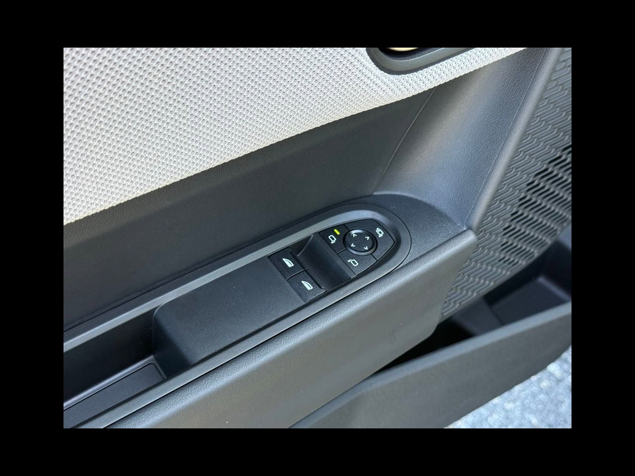 2026 MINI 2 DOOR ICONIC