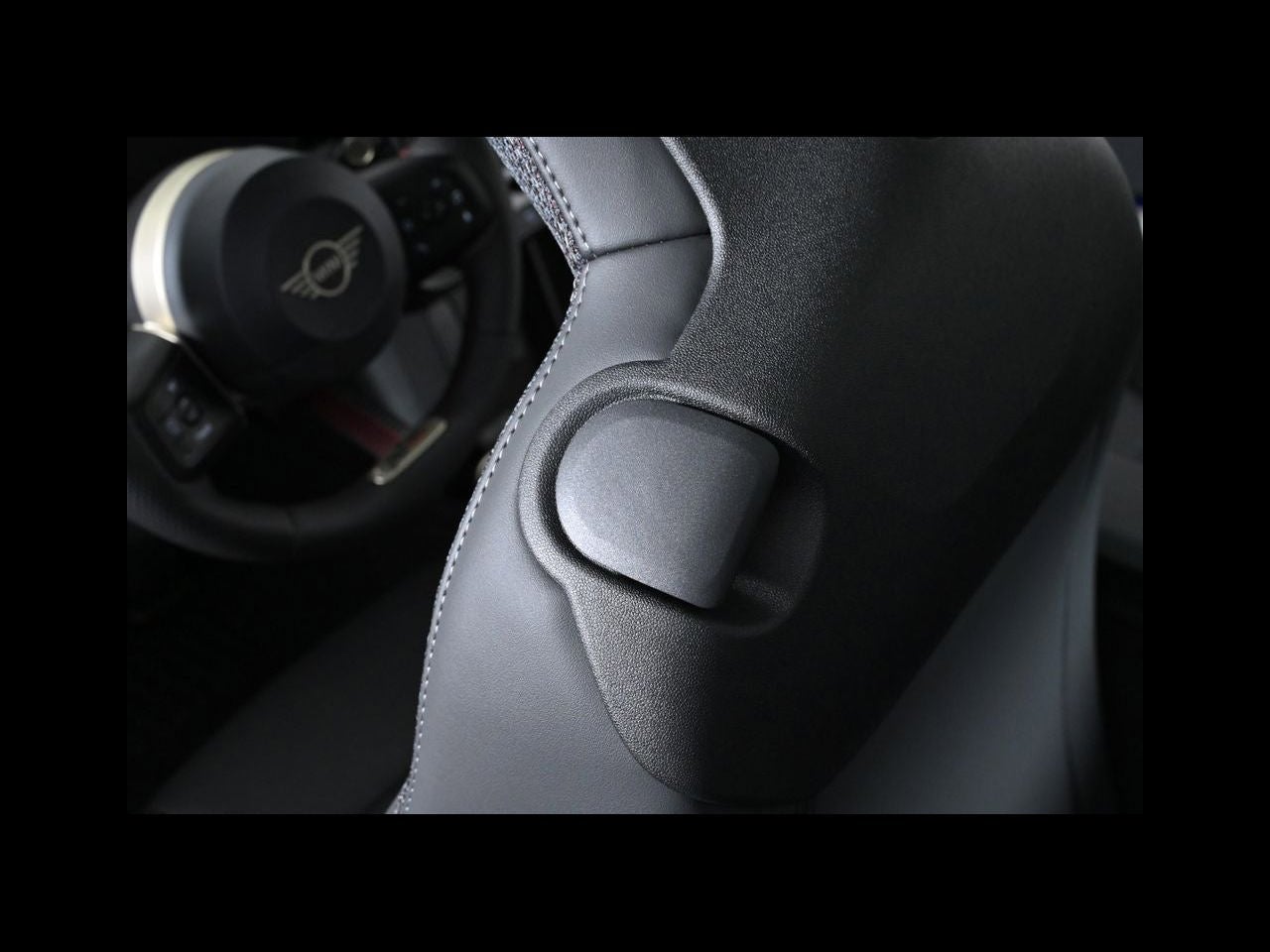 2026 MINI 2 DOOR ICONIC