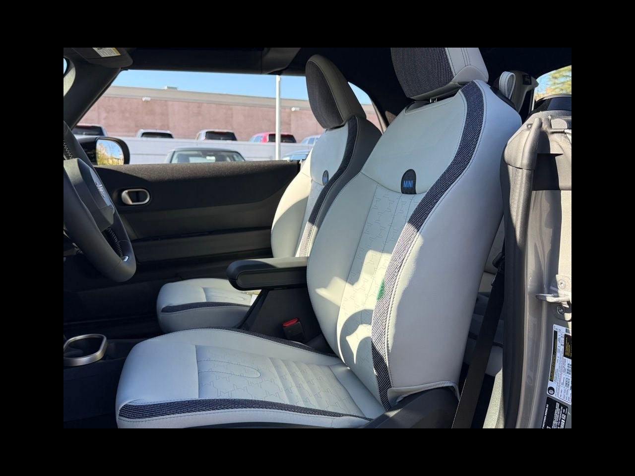 2026 MINI CONVERTIBLE SIGNATURE PLUS