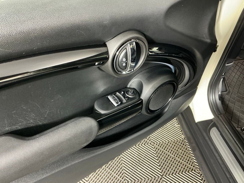 2023 MINI Cooper Cooper