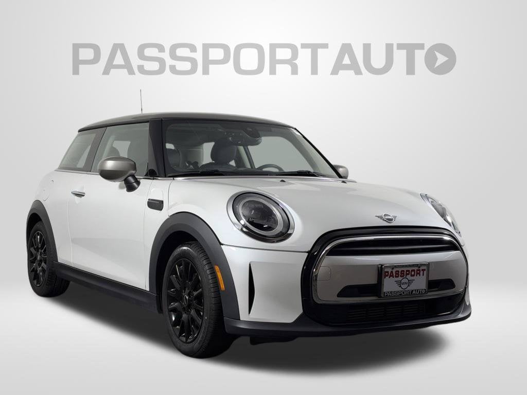 2024 MINI HARDTOP 2 DOOR Base