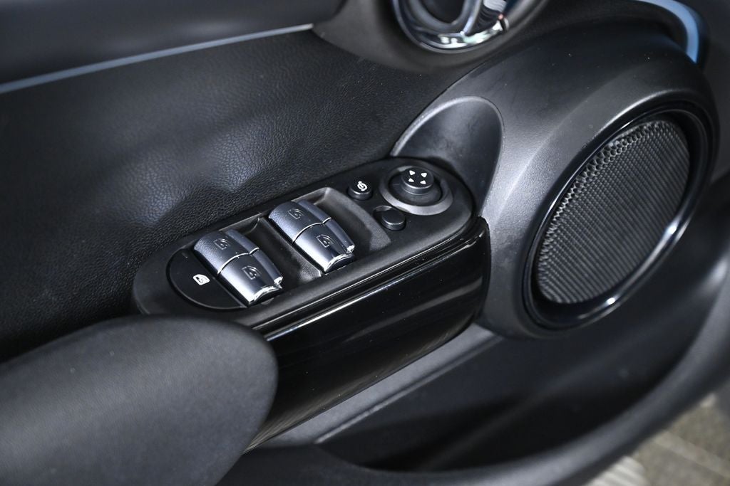 2023 MINI Cooper Cooper