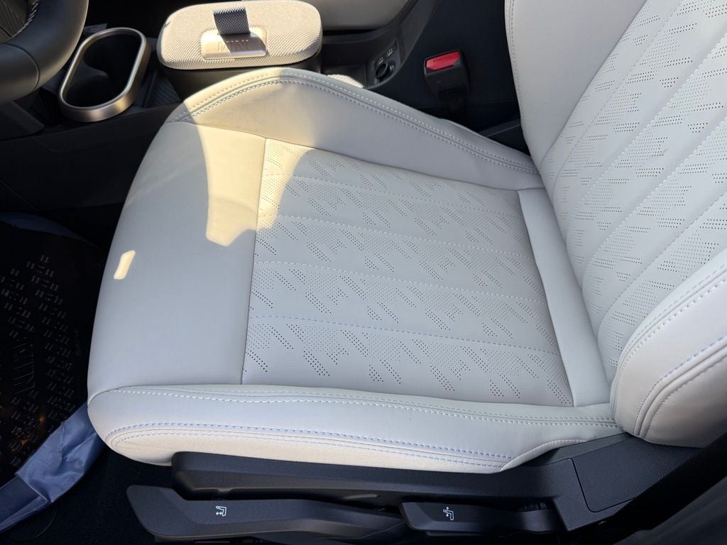 2027 MINI Cooper S Signature Plus 4 Door