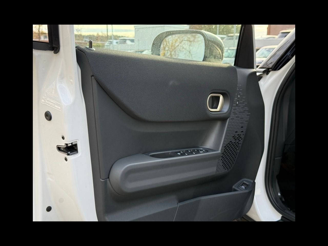 2026 MINI 4 DOOR ICONIC