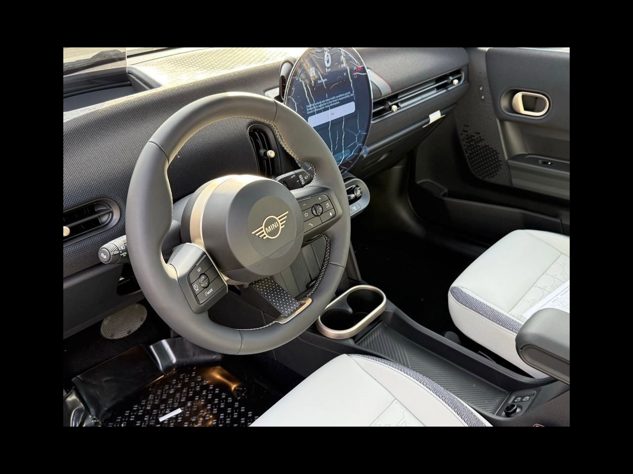 2026 MINI 4 DOOR ICONIC