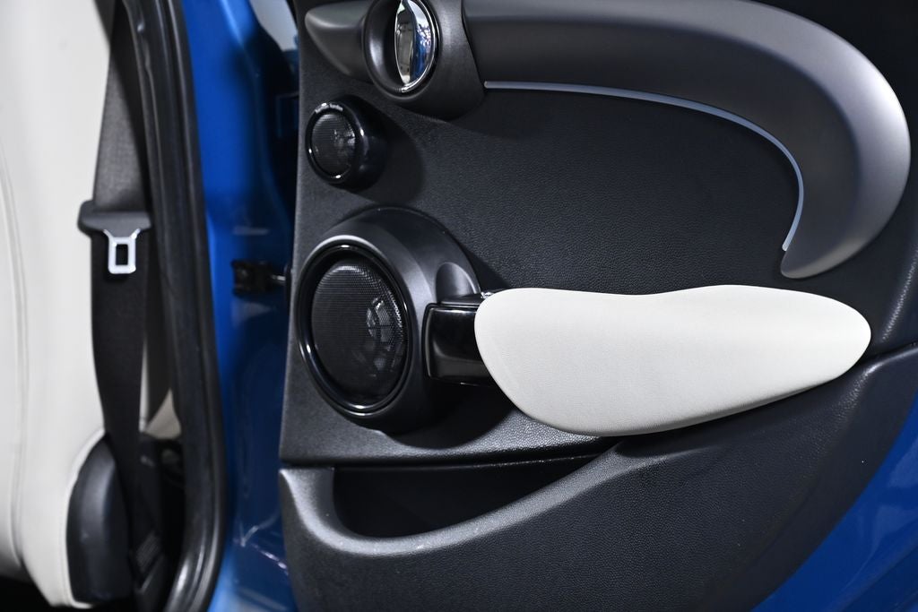 2023 MINI Cooper S Iconic