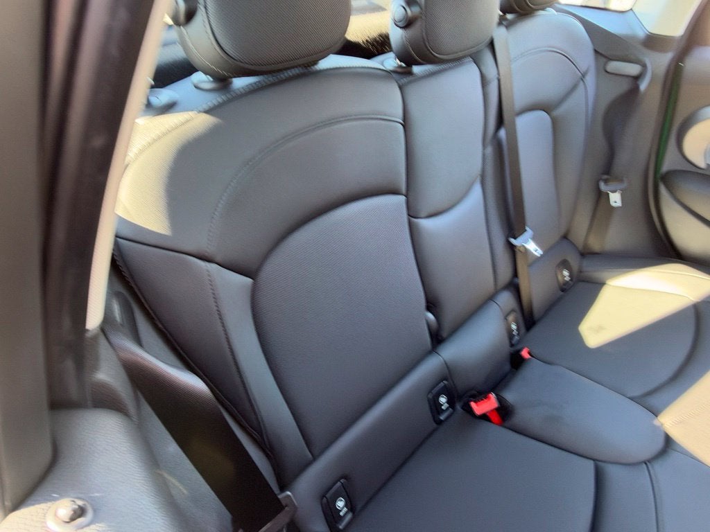 2024 MINI HARDTOP 4 DOOR Base
