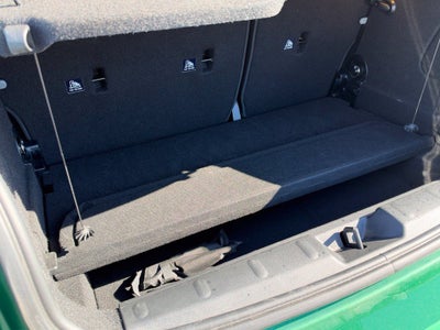 2024 MINI HARDTOP 4 DOOR Base