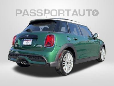 2024 MINI HARDTOP 4 DOOR Base