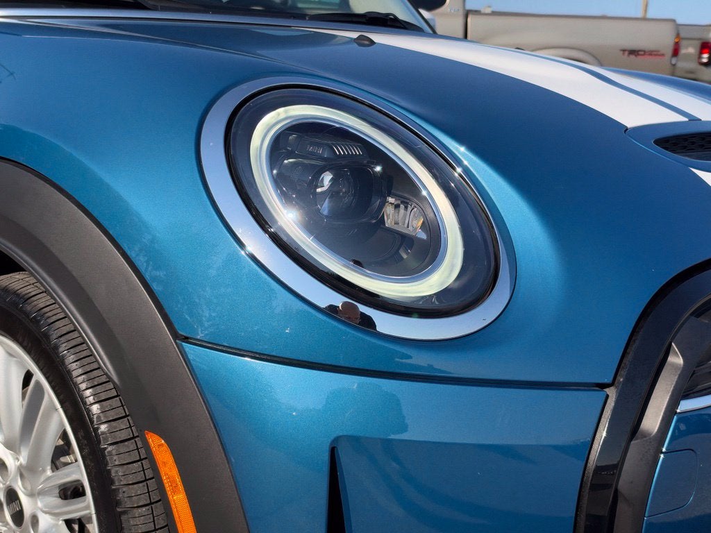 2024 MINI HARDTOP 4 DOOR Base