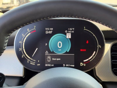2024 MINI HARDTOP 4 DOOR Base