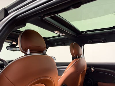 2024 MINI HARDTOP 4 DOOR Base