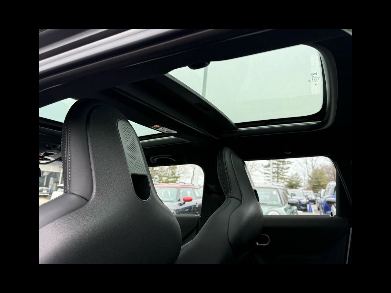 2026 MINI 4 DOOR ICONIC