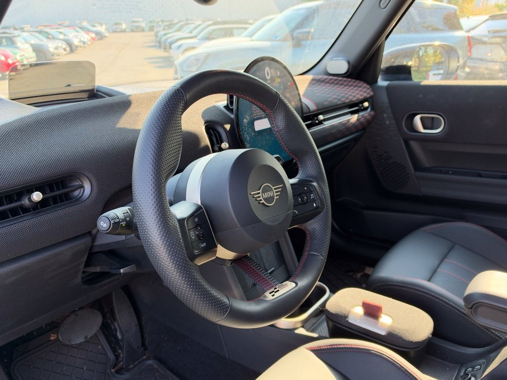 2025 MINI HARDTOP 4 DOOR Base