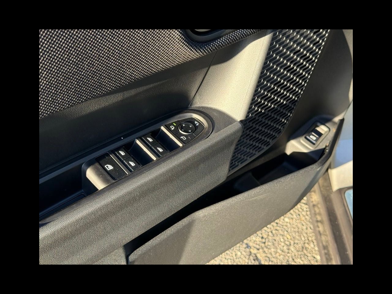 2026 MINI 4 DOOR ICONIC