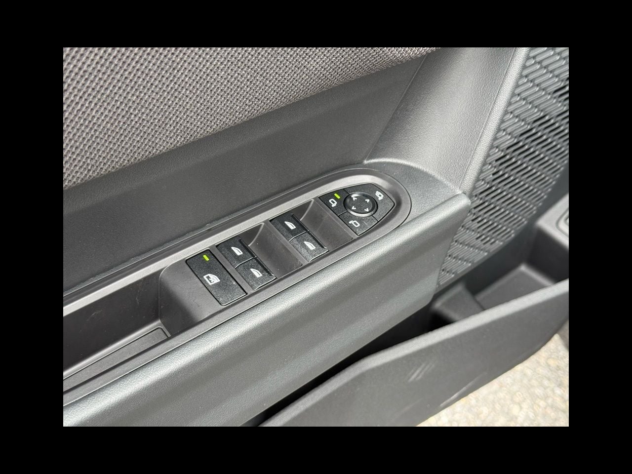 2026 MINI 4 DOOR ICONIC