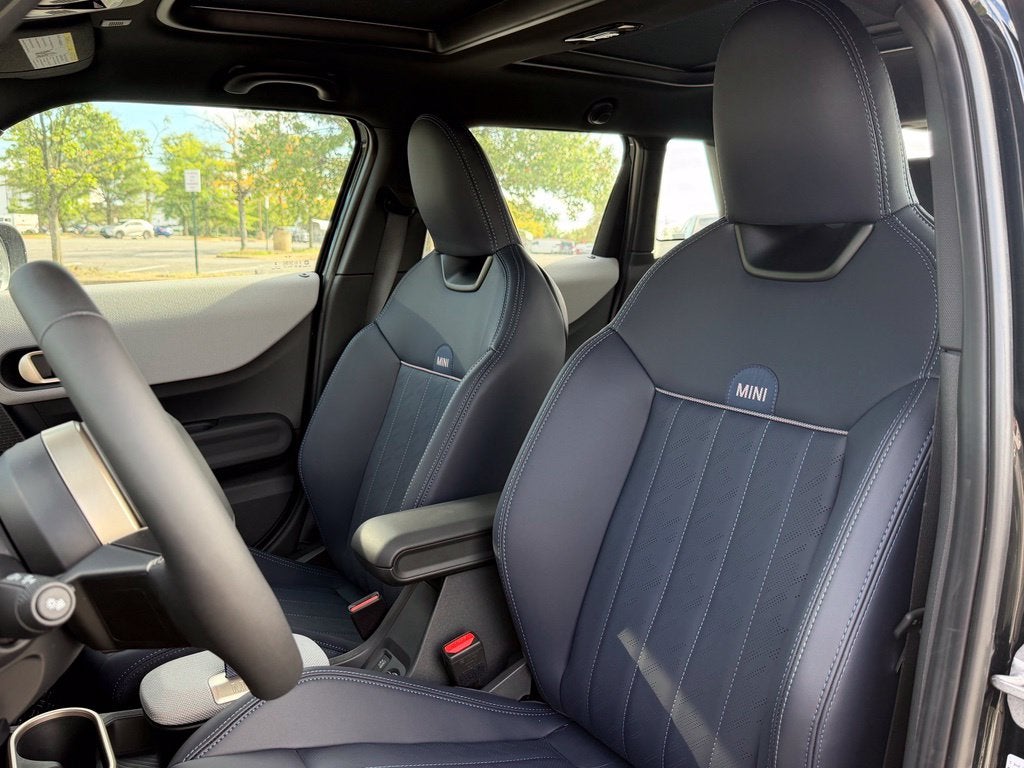 2026 MINI Cooper S Signature Plus 4 Door