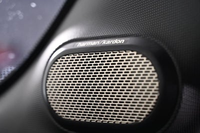 2025 MINI 4 Door Cooper S Iconic JCW Style