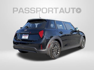 2025 MINI HARDTOP 4 DOOR Base