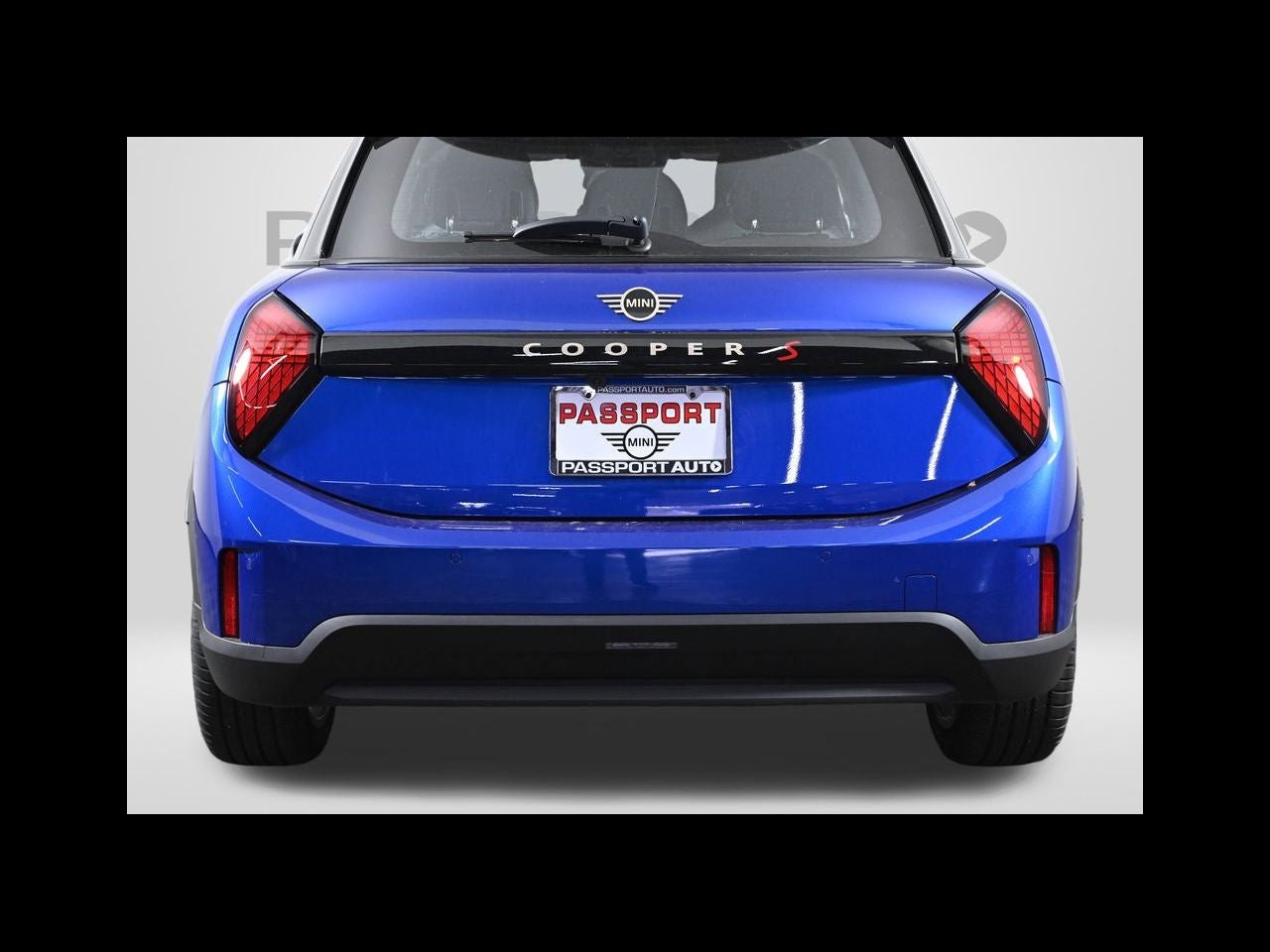 2026 MINI 4 DOOR ICONIC