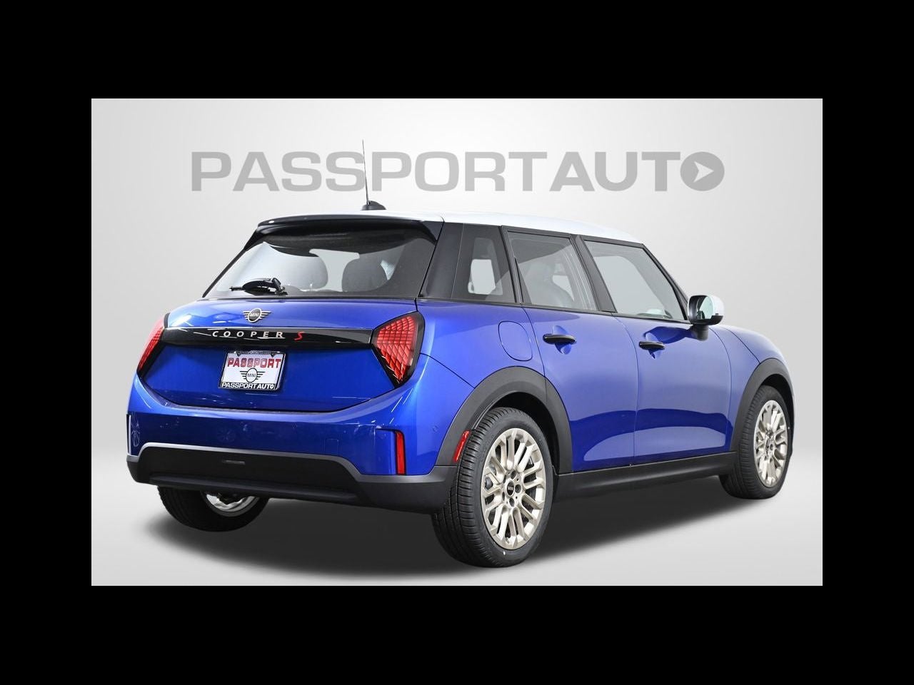 2026 MINI 4 DOOR ICONIC