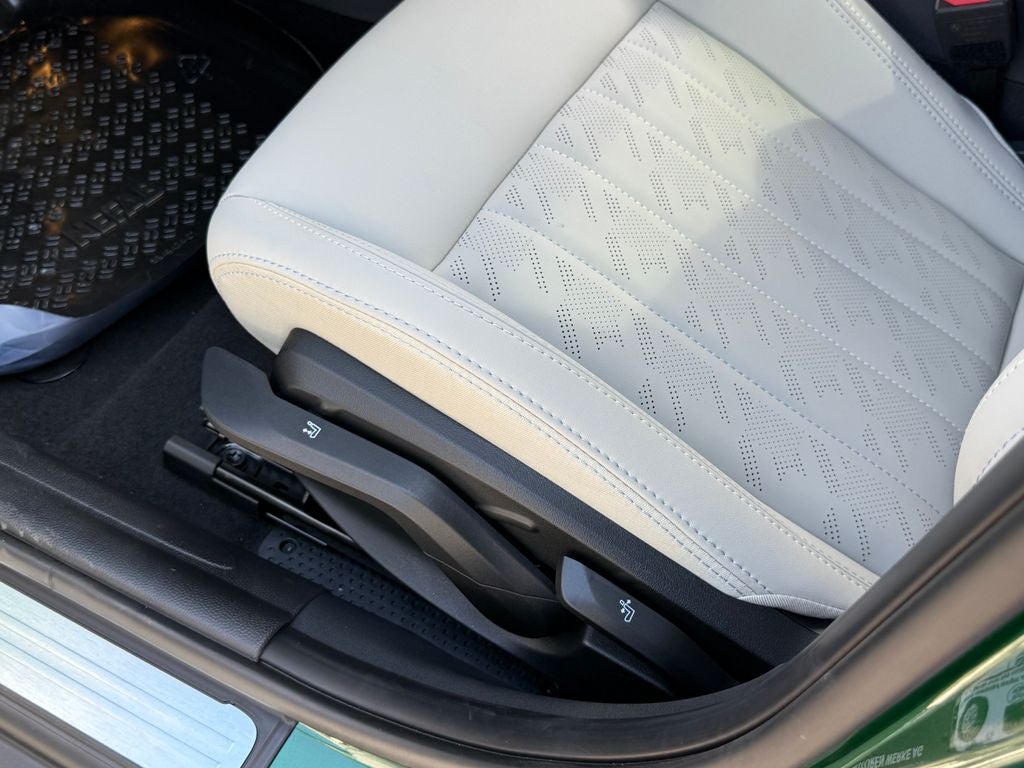 2027 MINI Cooper S Signature Plus 4 Door