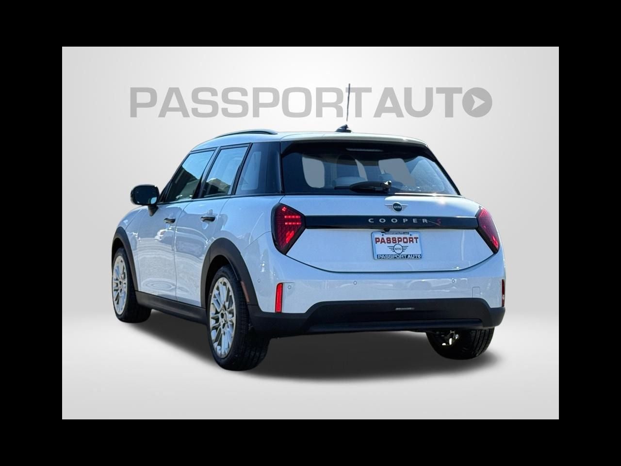 2026 MINI 4 DOOR ICONIC