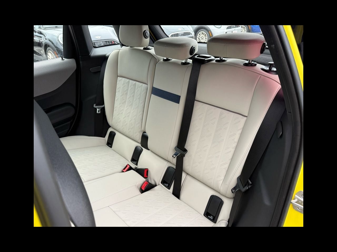 2026 MINI 4 DOOR ICONIC