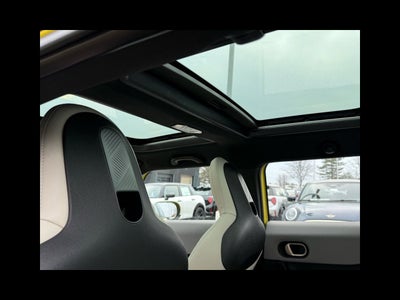 2026 MINI 4 DOOR ICONIC