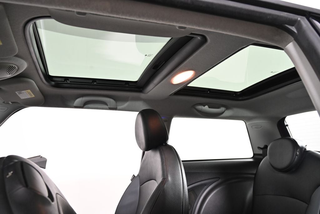 2009 MINI 2 Door Base