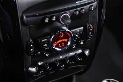2016 MINI John Cooper Works Countryman Base