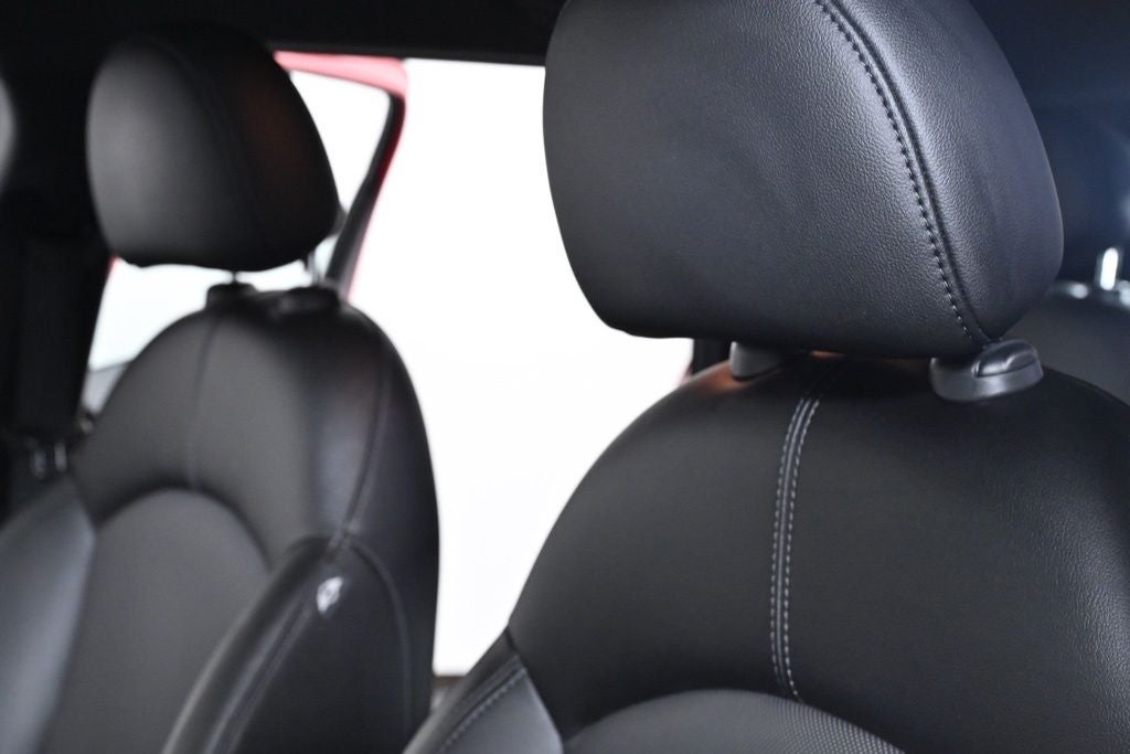 2016 MINI John Cooper Works Countryman Base