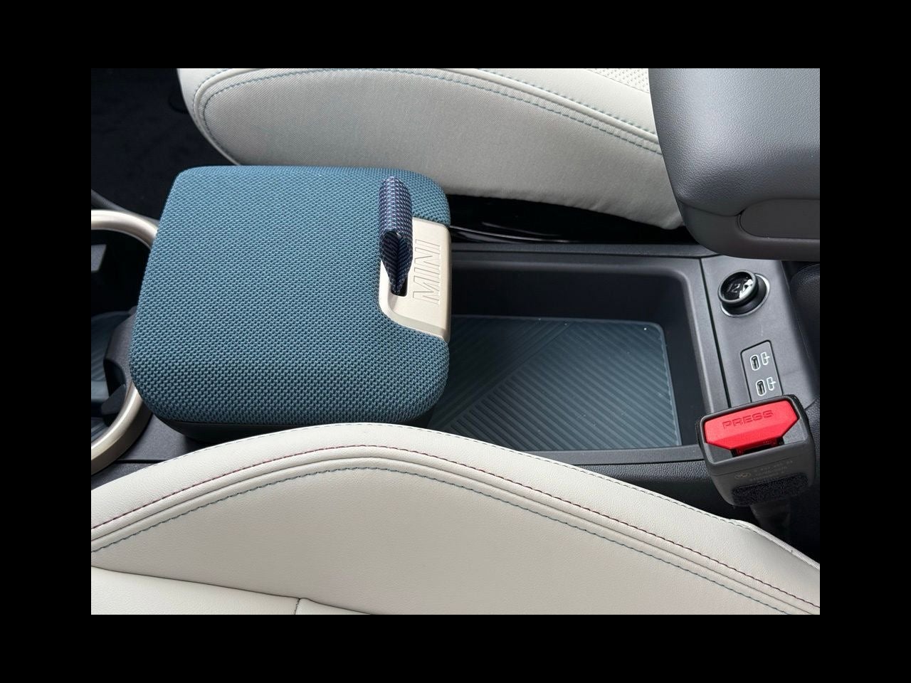 2026 MINI COUNTRYMAN SIGNATURE PLUS