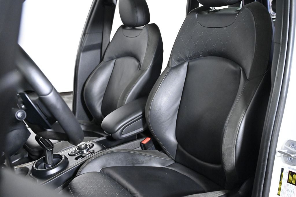 2023 MINI John Cooper Works Countryman Base